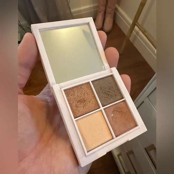 Makeup By Mario Eyeshadow Palette - Picture 4 of 5